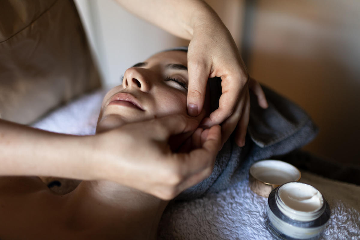 Massaggio Strech viso